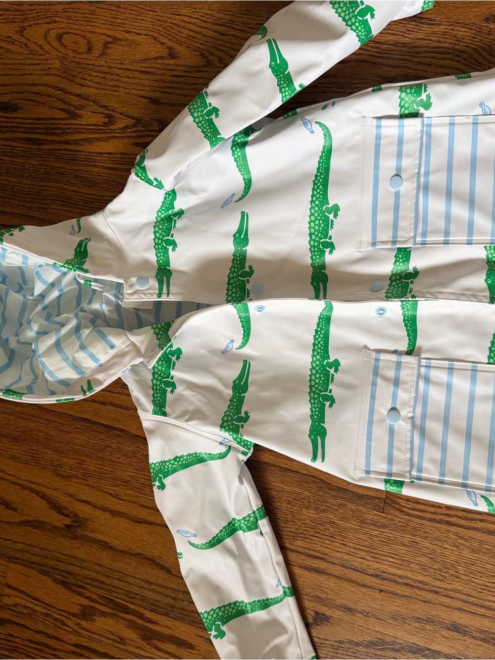 The Beaufort Bonnet Company White Raincoat with Green Alligator Print